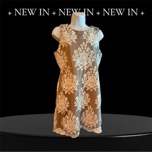 Gianni Bini Tan and Cream Elegant Floral Dress